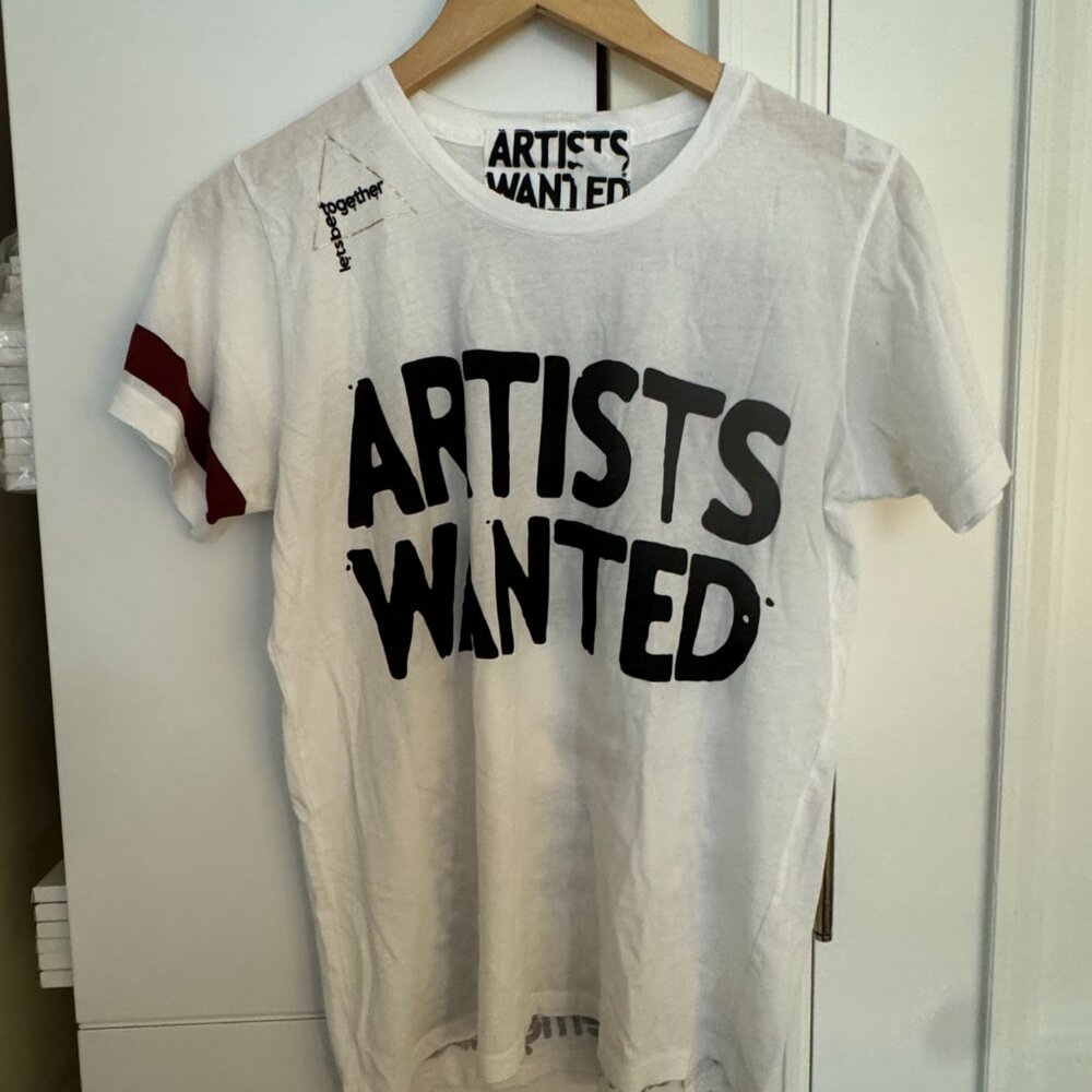 FREE CITY Artists Wanted T-Shirt on the Front with a Fun Decorative Back